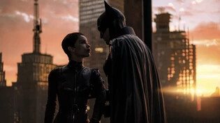 Vertraute Motive: In «The Batman» spielt Robert Pattinson die Titelrolle und Zoë Kravitz Catwoman. 