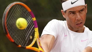 Beeindruckende Rückkehr nach dreimonatiger Verletzungspause: Rafael Nadal schlägt in Barcelona in der ersten Runde Flavio Cobolli locker in zwei Sätzen